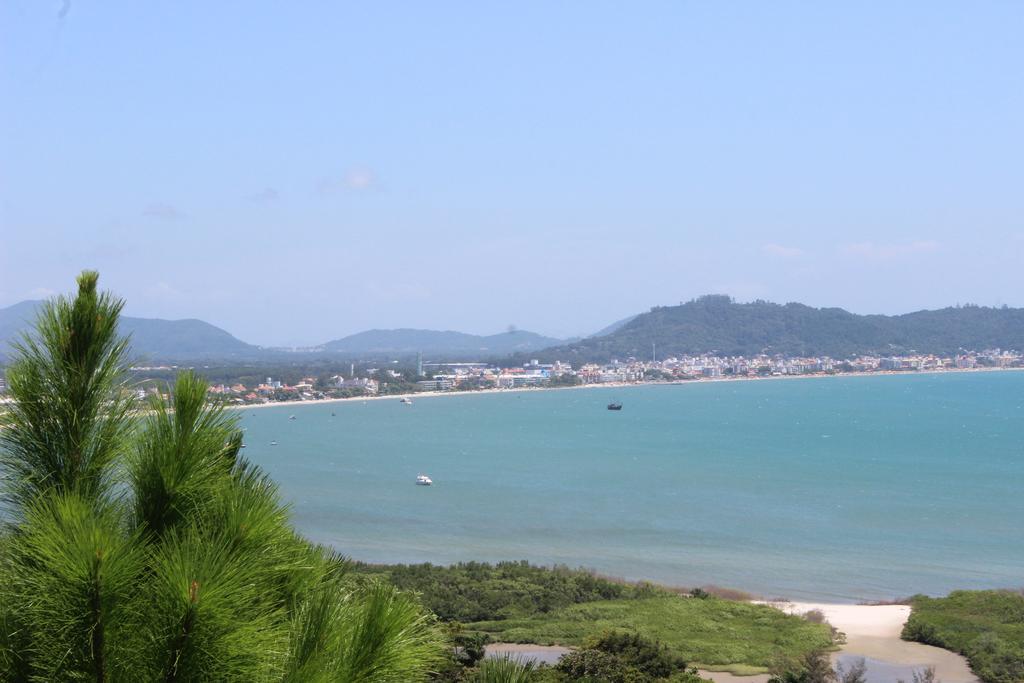 Boulevard Ponta Das Canas Governador Celso Ramos Exteriör bild